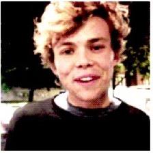 my anaconda dont want nun unless ur blue eyed and blonde hun