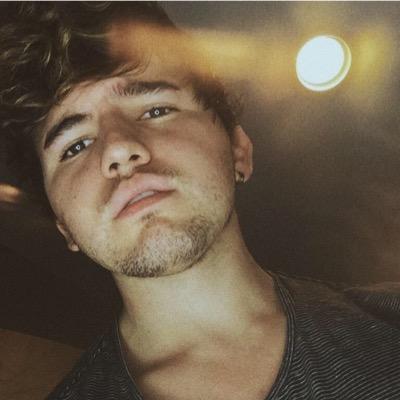 congrats on your @jccaylen follow!!!! (@kettlecornkian)
