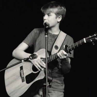 this is the official fanpage for the awesome 13 yr old singer || follow bae -- @mattybrapsMB