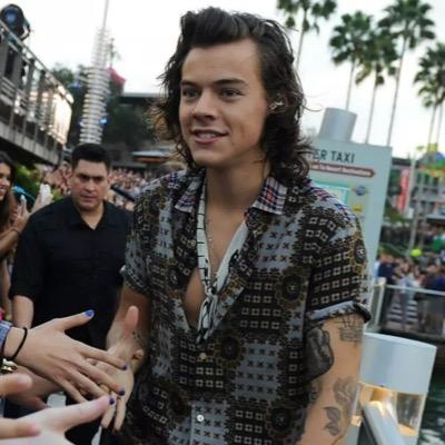 hii this is a free follow from @fourliams and i follow back !!