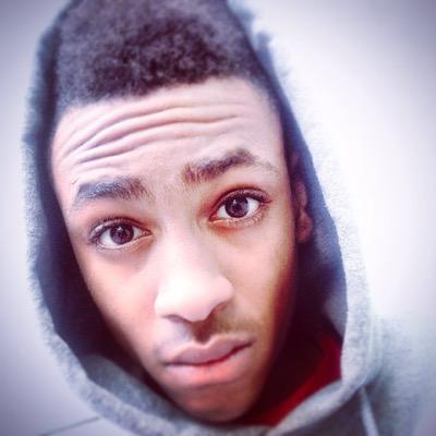 kidruu's profile picture. Personal/Gaming Twitter - Designer and Editor! - If you don't fit in, stand out.