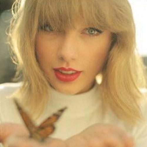 I'm swiftie  I live in France Taylor Swift Is everything for me  ❤❤❤❤❤