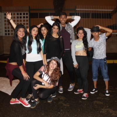 Familia de baile urbano. Sentimiento UCABISTA. Buenas cosas vienen en camino.  Estamos a la orden para tus eventos. Contactanos por este medio via DM.