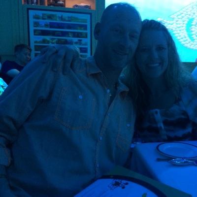 shemmer0122's profile picture. 