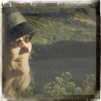 Claudia L'Amoreaux (@claudiainworld) 's Twitter Profile