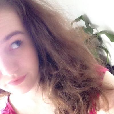 LeahMcGill001's profile picture. 