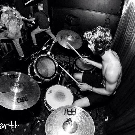 I play drums and suck at texting