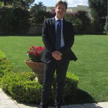 Consulente Finanziario, Laurea in Economia e Finanza con passioni: Previdenza Integrativa, Finanza Comportamentale, Scienza delle Finanze, Banche, Assicurazioni