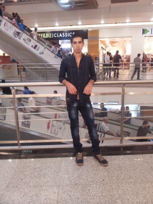 Laa21Luay's profile picture. 