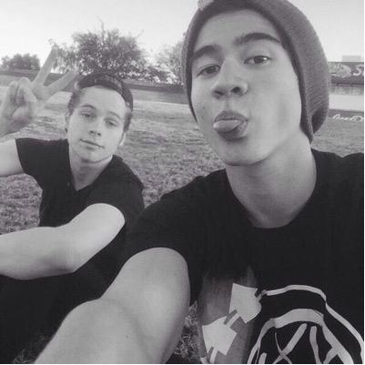 free follow from @ICESICLEIRWIN, follow her & ask for a followback!