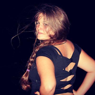Sonreiré como tú me enseñastes.Nada ni nadie, golpea más fuerte que la vida. 26