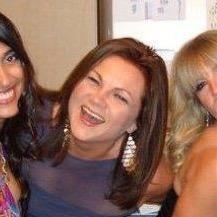 Justcallme_Bon's profile picture. graphic designer, foodie, embarrassingly proud mum....shower/car/kitchen singer