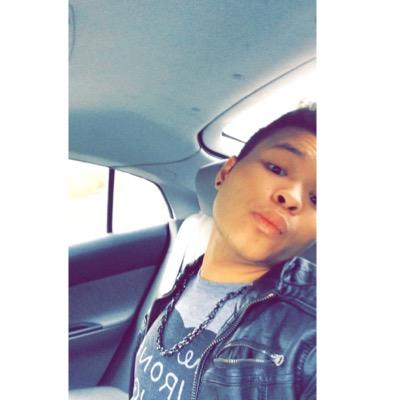 Aspiring songwriter| heavy drinker | 20 years old