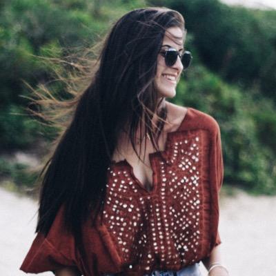 Brazilian girl living in the USA | Exchange student. 199X