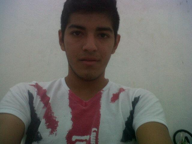 Vive con Sencillez,Sueña en Grande, No olvides agradecer, Ama mucho, Rie bien alto
