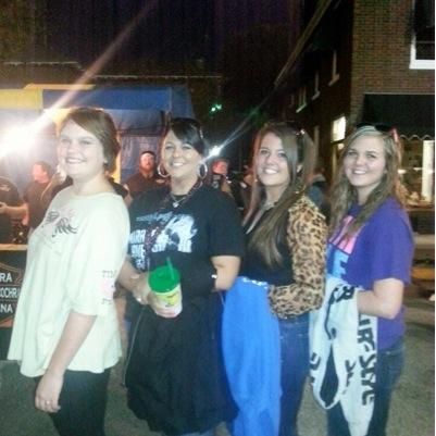 Hi my name is LeighSue im 20 yrs old and im taking by the best man ever William Thomas Faulkner 1-11-13