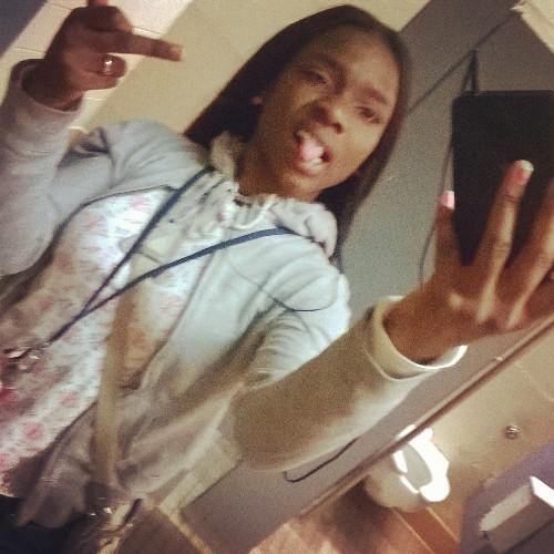 _MssPrettyBlack's profile picture. I Like Girls Whoo Like Girls Tha Attracts Mee !  #FwmxIFwy