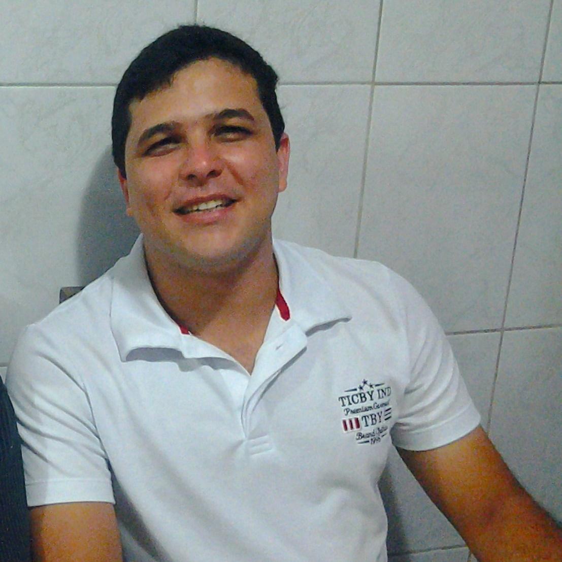 Me segue que eu te sigo.