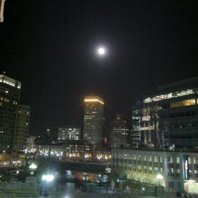 I tweet Rhode Island hottest songs, videos, arts, shows, events and college parties.