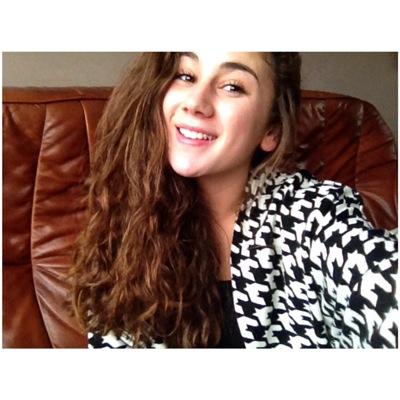 InstaGram; lailazhran || i love you meisje x lara ||