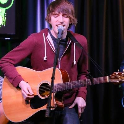 Guitarist / Disc Golfer / Scrabble Champion Facebook: http://t.co/9JnYCRHnYW Instagram: bradspeaksinsounds