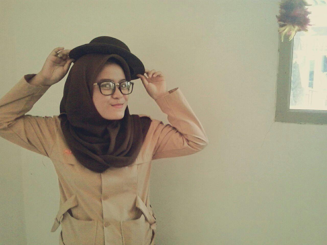 Simple gue sayang sama org yg sayang gue , gue care sama org yg care sma gue , gue peduli sama org yg peduli sama gue