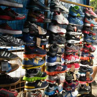 Juall Sepatu Online Berkualitasas Harga Murah | Follow | BB 29F0B8F6|con : 089635279581 SPORT Adidas, Nike, Vans, Converse. CIRCLE, TRUFF, CB, BM,