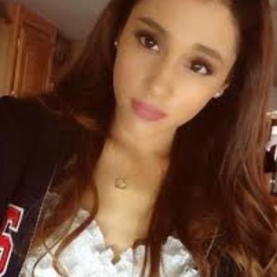 Hi everybody.Can you follow me on instagram.My name is arianna_grande_vevo.