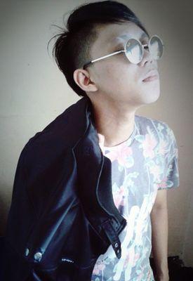 my name is hafiz just call me apis https://t.co/tZryPB81
salam perkenalan semua ^_^