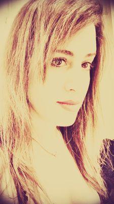 Soy una chica alegre, me gusta el cine y los animalillos, aparte de los videojuegos :) . Lo que más odio son los políticos mentirosos y las injusticias.