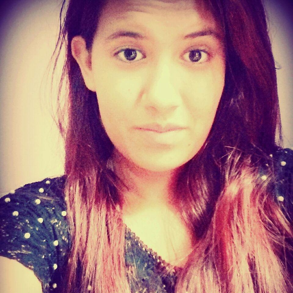Uma Eterna AUTENTICA 

Facebook:http://t.co/fx913vDeER
instagram:http://t.co/CrMH2w9eRm