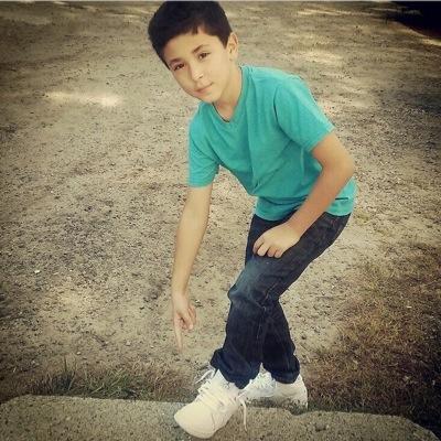 Emanueldaluz2's profile picture. 