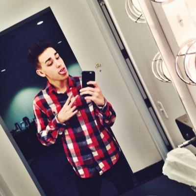 Hiii since i gave you this free follow can  you please rt and tag jacob in this tweet?