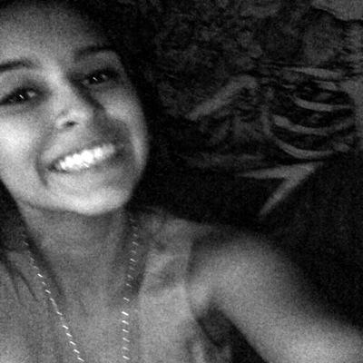 LauraaVictoriia's profile picture. 