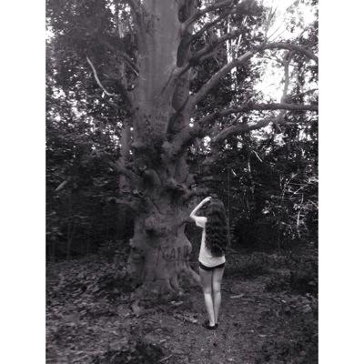 thestrokcs's profile picture. all i currently care about is cheese fries & real friends