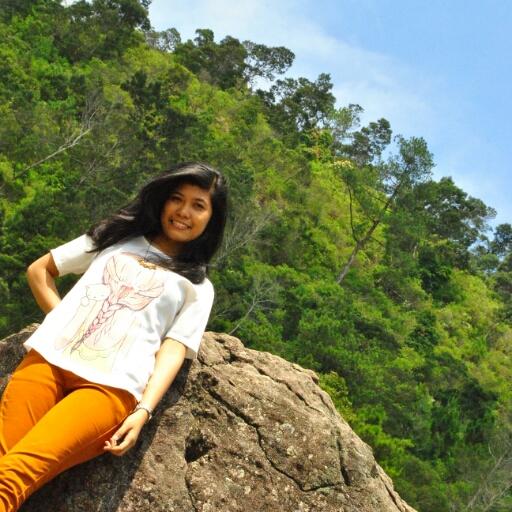 tessysw's profile picture. Januari | lovemyfamilymydtf | SMA 1 Batusangkar | Diponegoro University 2011 | ig: @ichtessy |