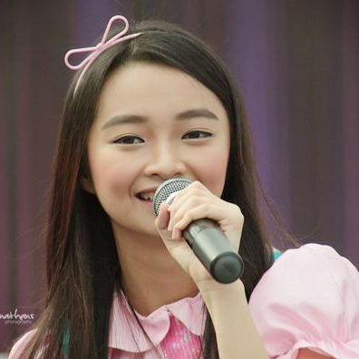 Official fanbase @Feens_Rika