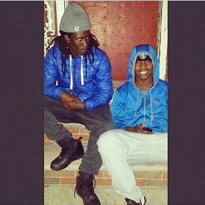 R.I.P Dad 
R.i.p Mook 
 Knowledge,Pussy, Money,Weed .
Free Na weezy out that jam
R.i.p Slinks