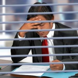男性の抜け毛と薄毛の原因を研究中です。またどうやったら髪が増えるのかも。。将来の自分の為にもなるかな？　モンスト、パズドラ等のスマホゲームをやり過ぎてしまうクセがあるのでスマホを目の届かない、ところに置いています（汗）アニメ&漫画は銀魂とかハンターが好きです！^^　　　　　　　　　　
↓薄毛に対抗するためのブログです。