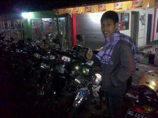 sekolah di SMA N 3 wonogiri, *19 juni 1998* grand legenda riders wonogiri (GENDRWO) JOMBLO