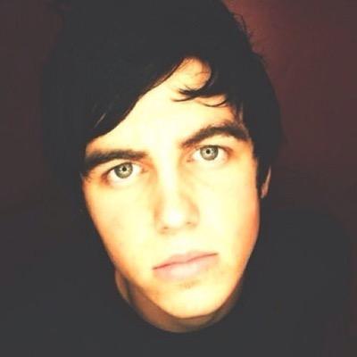 who the fuck is kellin quinn