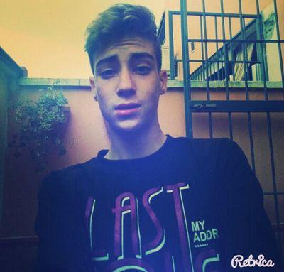 sonriendo des de 13 de diciembre del 97,amigo de mis amigos intagram:alejandrozambrana97