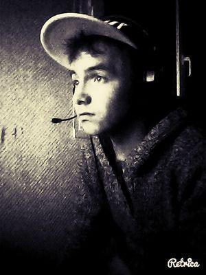 Romain, 16 ans. French Competitive Player since 2009. Capitaine des Liked EU. 24 LANs.