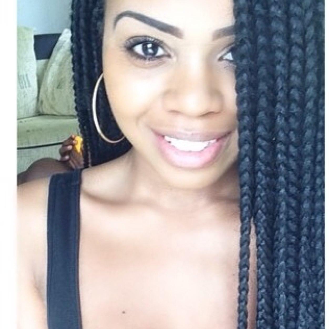 Ashy18x's profile picture. 