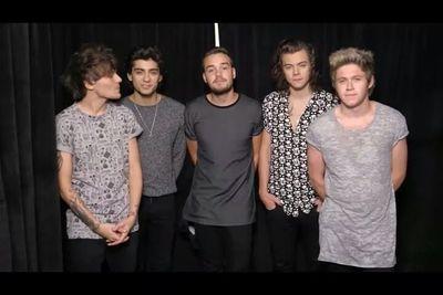 ••♥•• #DirectionerForever ••♥•• 
...O motivo do meu sorriso...
...São vocês...1D ♥
Harry♥Zayn♥Liam♥Louis♥Niall 
••Amores••
Siga-me! Sigo todos de volta! ❤