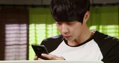 ✌ 옥탑방왕세자 Parody Account ✌                                      #옥탑방왕세자 #RoofTop 300년을 거슬러 서울로 온 조선시대 왕세자 , 이 각! (이 각 / JYJ, 박유천 분) With  ❤ 박하 ❤ @RoofTop_PH 외 3인