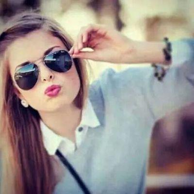 أحب آالههدوء وأاكرره آالتصصنع..أغررد بما يروق لي