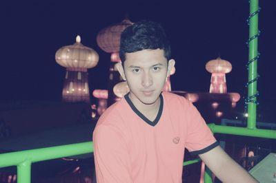 nyut19's profile picture. Bismillah - leader not borned but created ;-)