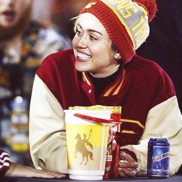 Miley rainha do mundo . Since 15. 01 .12 ♥