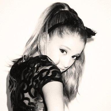 ~ Shania ~ 13years old ~ Arianator ~ Love Music ~ Ariana is a special idol for me, everyday i listing her music , she's so special for me ♥️